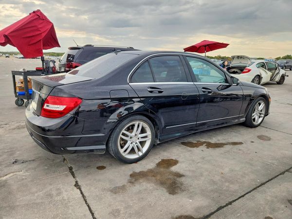 2014 MERCEDES-BENZ C C250