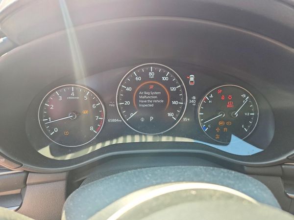2022 MAZDA 3 Select Package