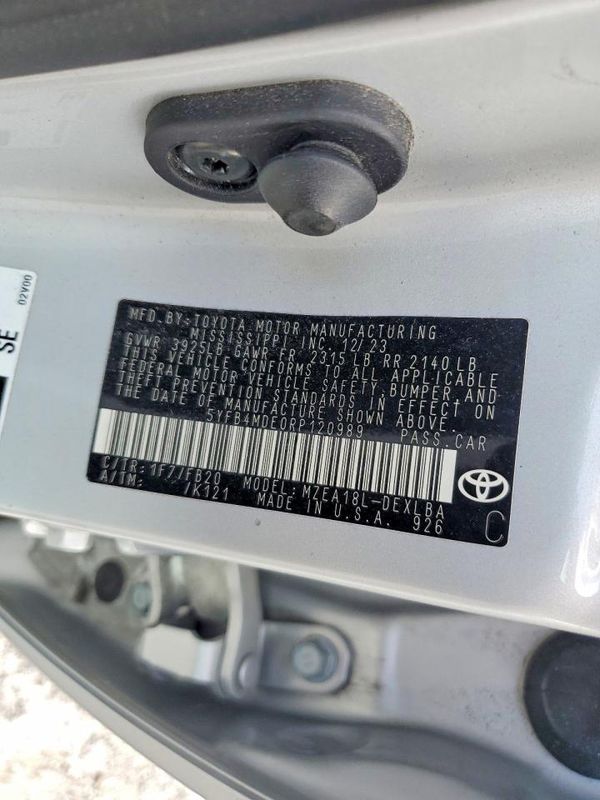 2024 TOYOTA COROLLA