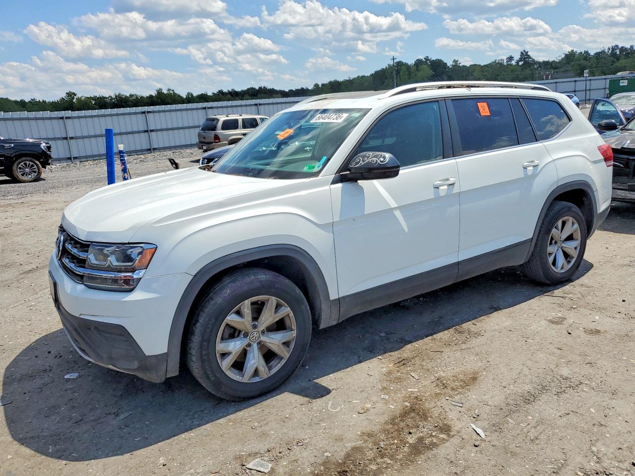 2018 VOLKSWAGEN ATLAS Launch Model