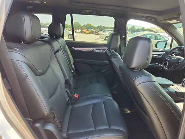 2023 CADILLAC XT6