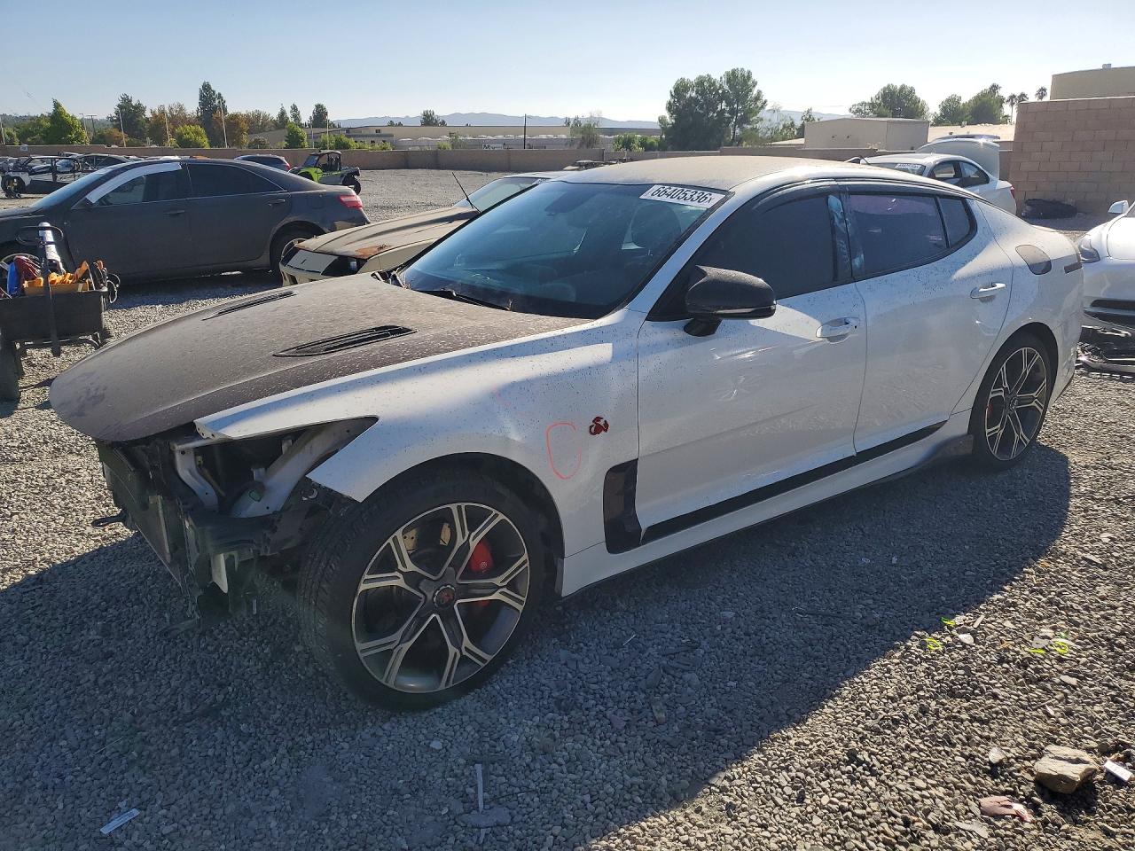 2019 KIA STINGER — Front 3/4