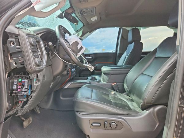 2021 CHEVROLET SILVERADO Trail Boss - LT — DENT
