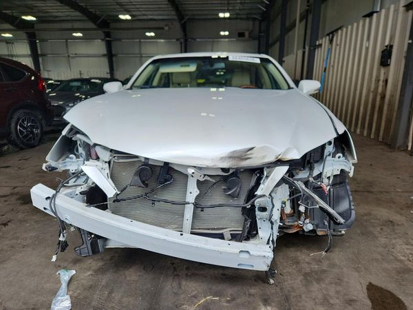 2012 LEXUS ES