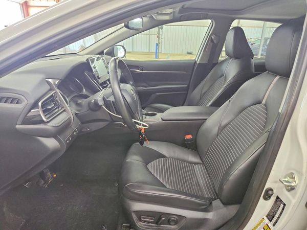 2024 TOYOTA CAMRY