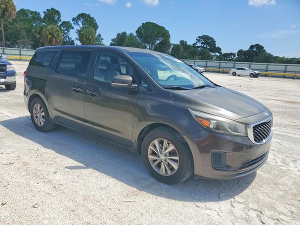 2017 KIA SEDONA LX