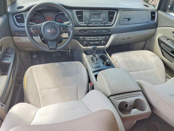2017 KIA SEDONA LX