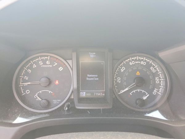 2017 TOYOTA TACOMA