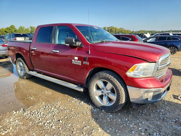 2014 RAM 1500 SLT