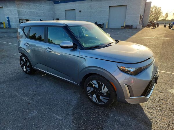 2025 KIA SOUL GT-Line — Passenger 3/4