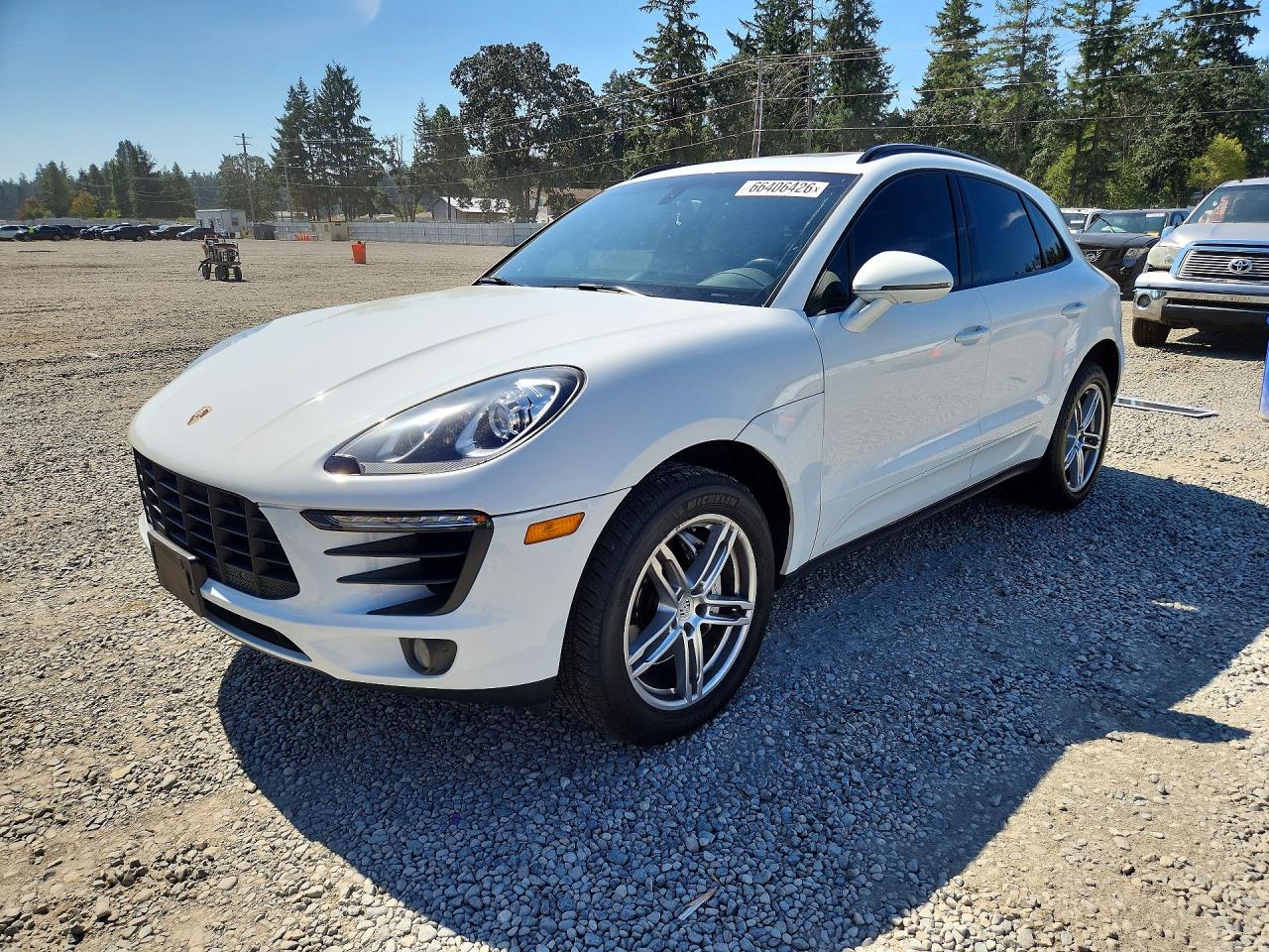 2016 PORSCHE MACAN