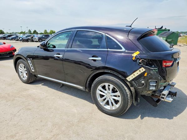 2016 INFINITI QX70