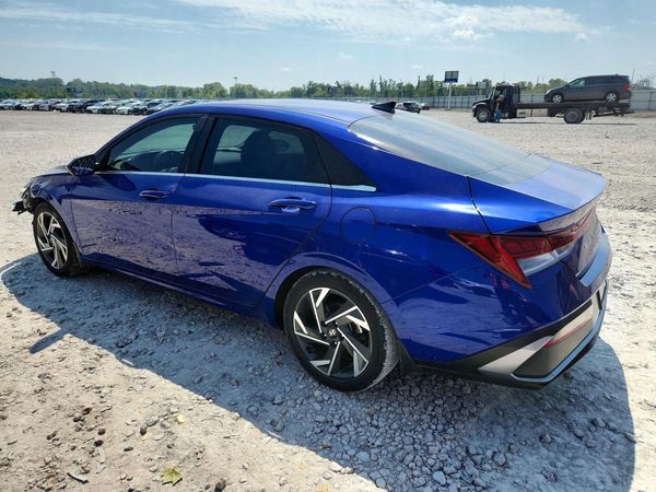 2024 HYUNDAI ELANTRA