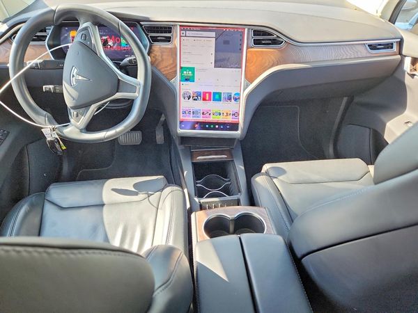 2017 TESLA MODEL X