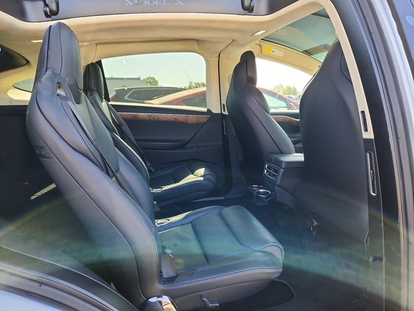 2017 TESLA MODEL X