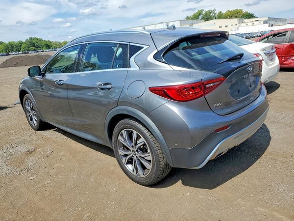 2017 INFINITI QX30