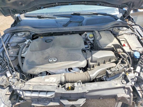 2017 INFINITI QX30