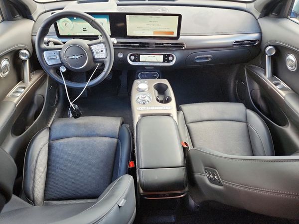 2024 GENESIS GV60