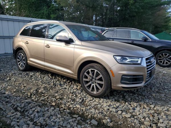 2018 AUDI Q7 quattro Premium Plus