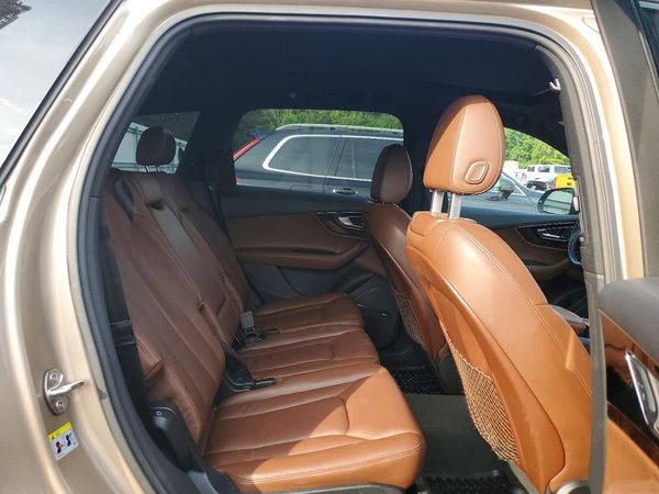 2018 AUDI Q7 quattro Premium Plus
