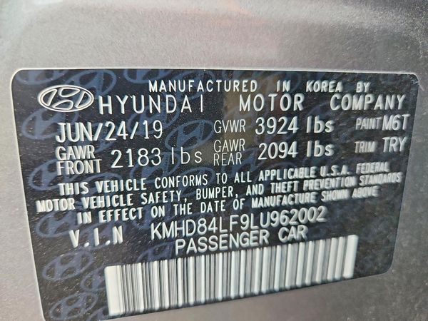 2020 HYUNDAI ELANTRA