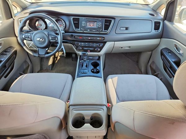 2016 KIA SEDONA LX - Middle-low