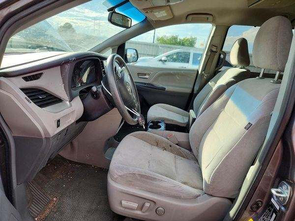 2015 TOYOTA SIENNA
