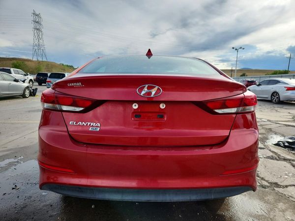 2017 HYUNDAI ELANTRA SE Base