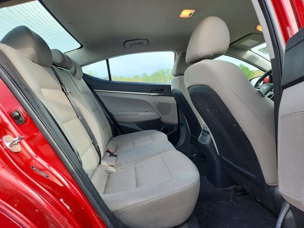 2017 HYUNDAI ELANTRA SE Base