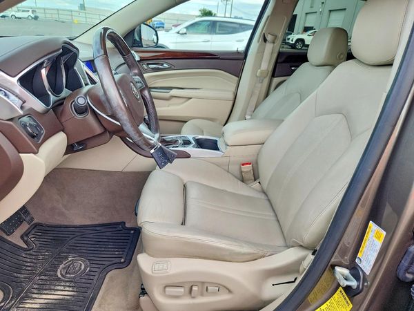 2012 CADILLAC SRX Luxury