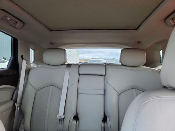 2012 CADILLAC SRX Luxury