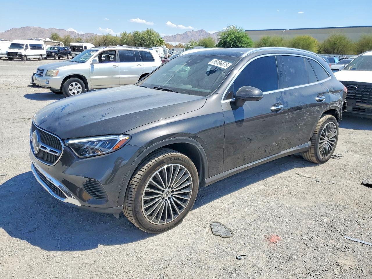 2026 MERCEDES-BENZ GLC