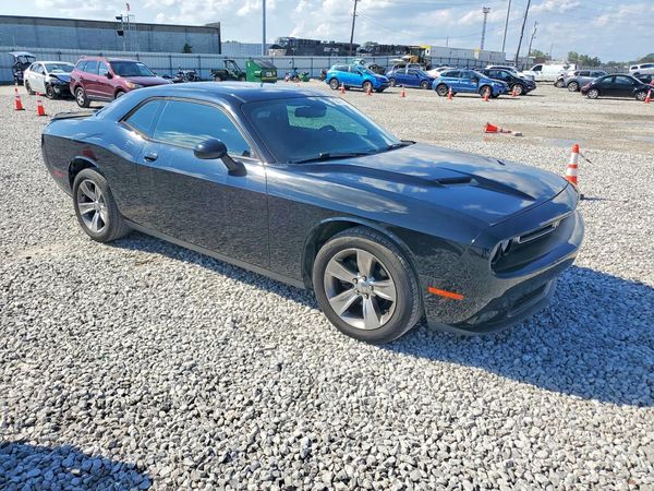 2015 DODGE CHALLENGER SXT