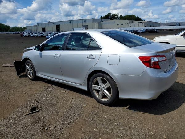 2013 TOYOTA CAMRY