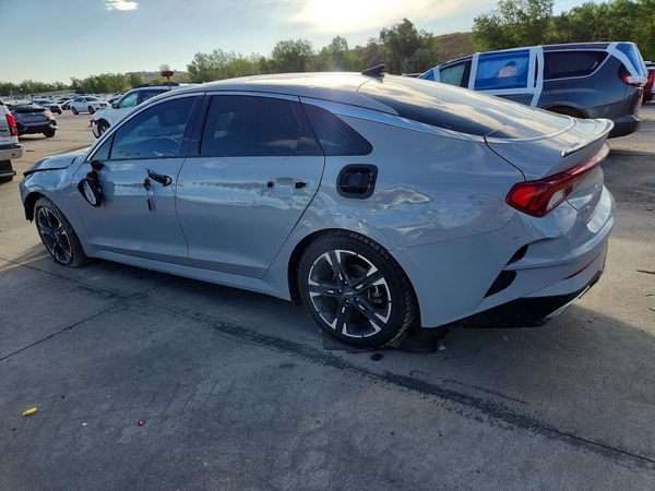 2022 KIA K5