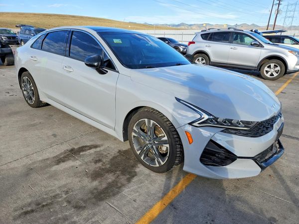 2022 KIA K5