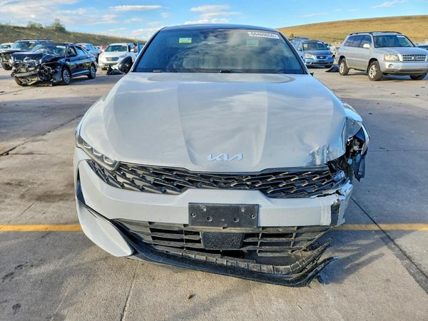 2022 KIA K5