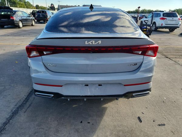 2022 KIA K5