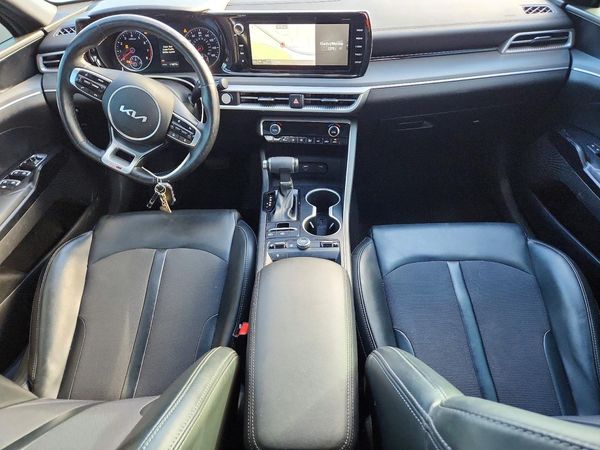 2022 KIA K5
