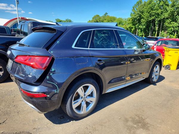 2019 AUDI Q5 quattro Premium Plus
