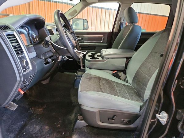 2017 RAM 1500 SLT — DENT