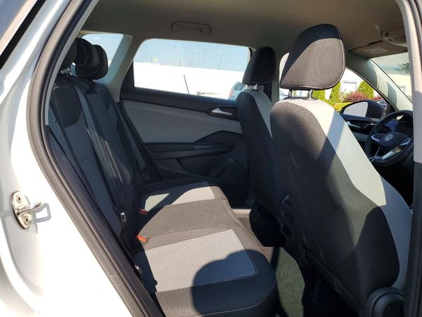 2022 VOLKSWAGEN TAOS 4Motion S