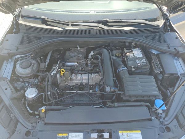 2020 VOLKSWAGEN JETTA S, SE, R-Line — Engine bay
