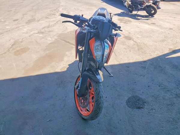 2020 KTM 790