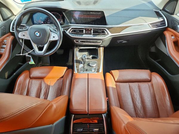 2020 BMW X7