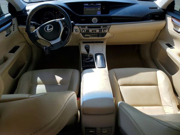 2013 LEXUS ES