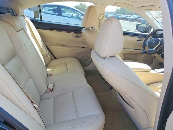 2013 LEXUS ES