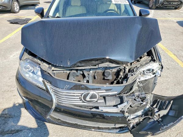 2013 LEXUS ES