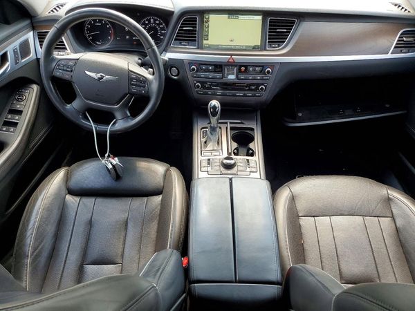 2017 GENESIS G80