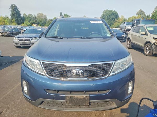 2015 KIA SORENTO GL